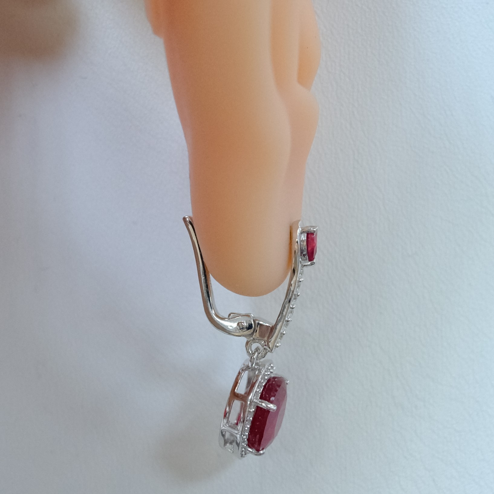 Серебряные серьги с рубинами
